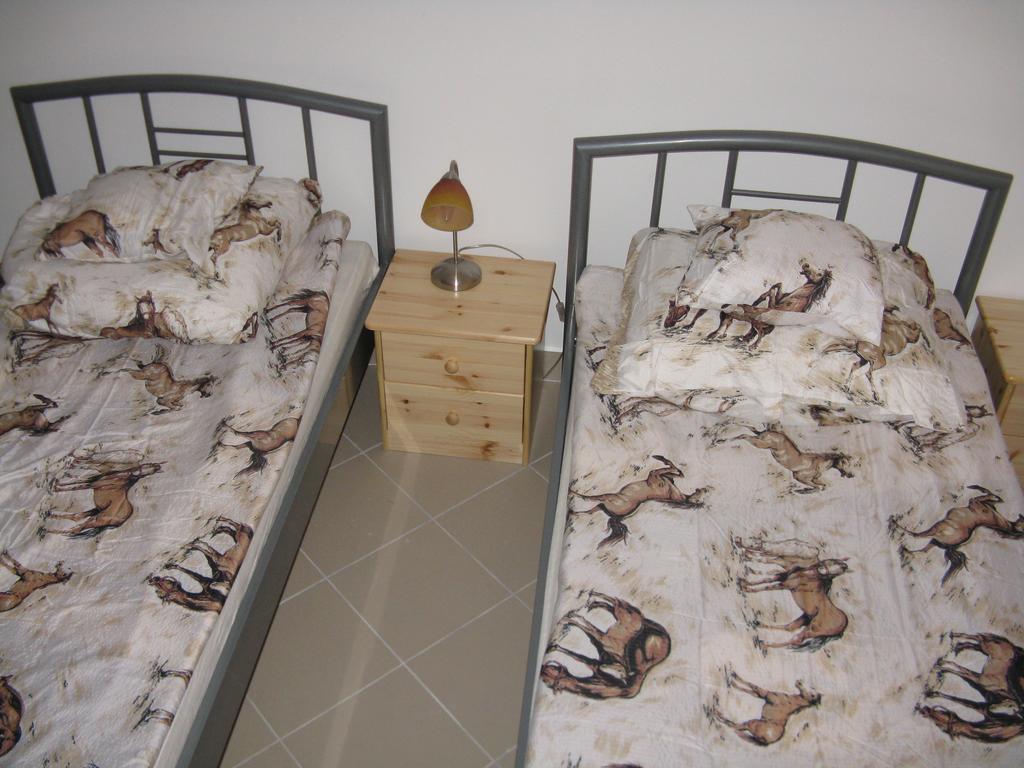 Karpati Motel Budapest Room photo